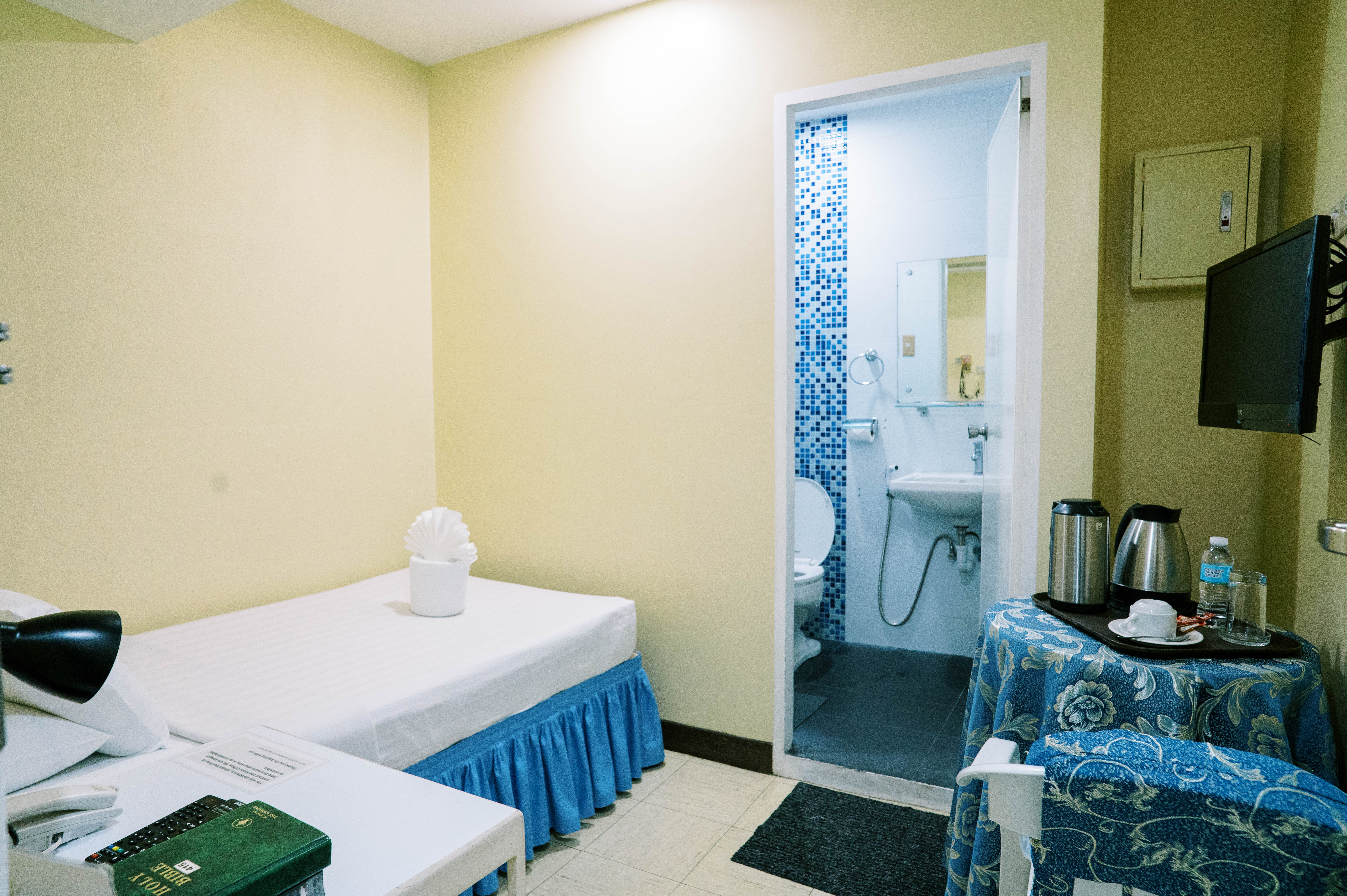 Single Room photo 3